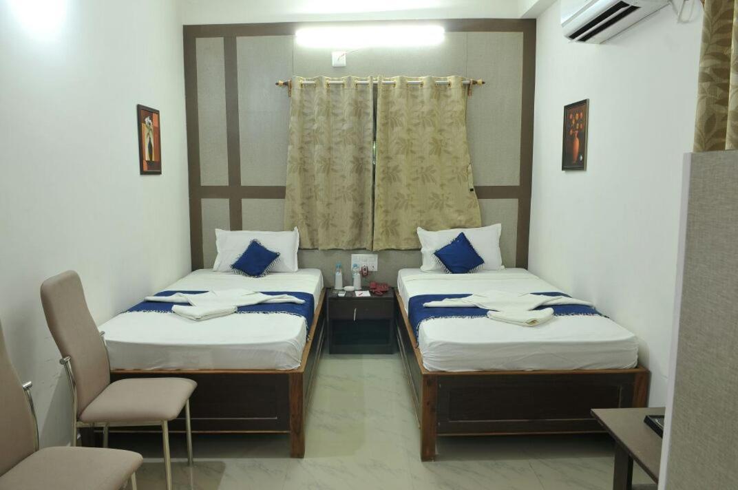 นิว โฮเต็ล ศิวะ Hotel พุทธคยา ภายนอก รูปภาพ