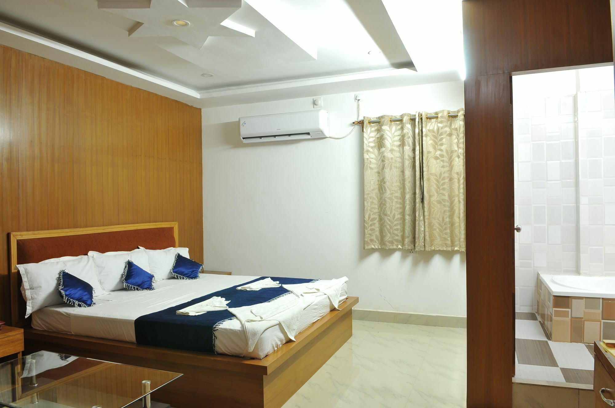 นิว โฮเต็ล ศิวะ Hotel พุทธคยา ภายนอก รูปภาพ