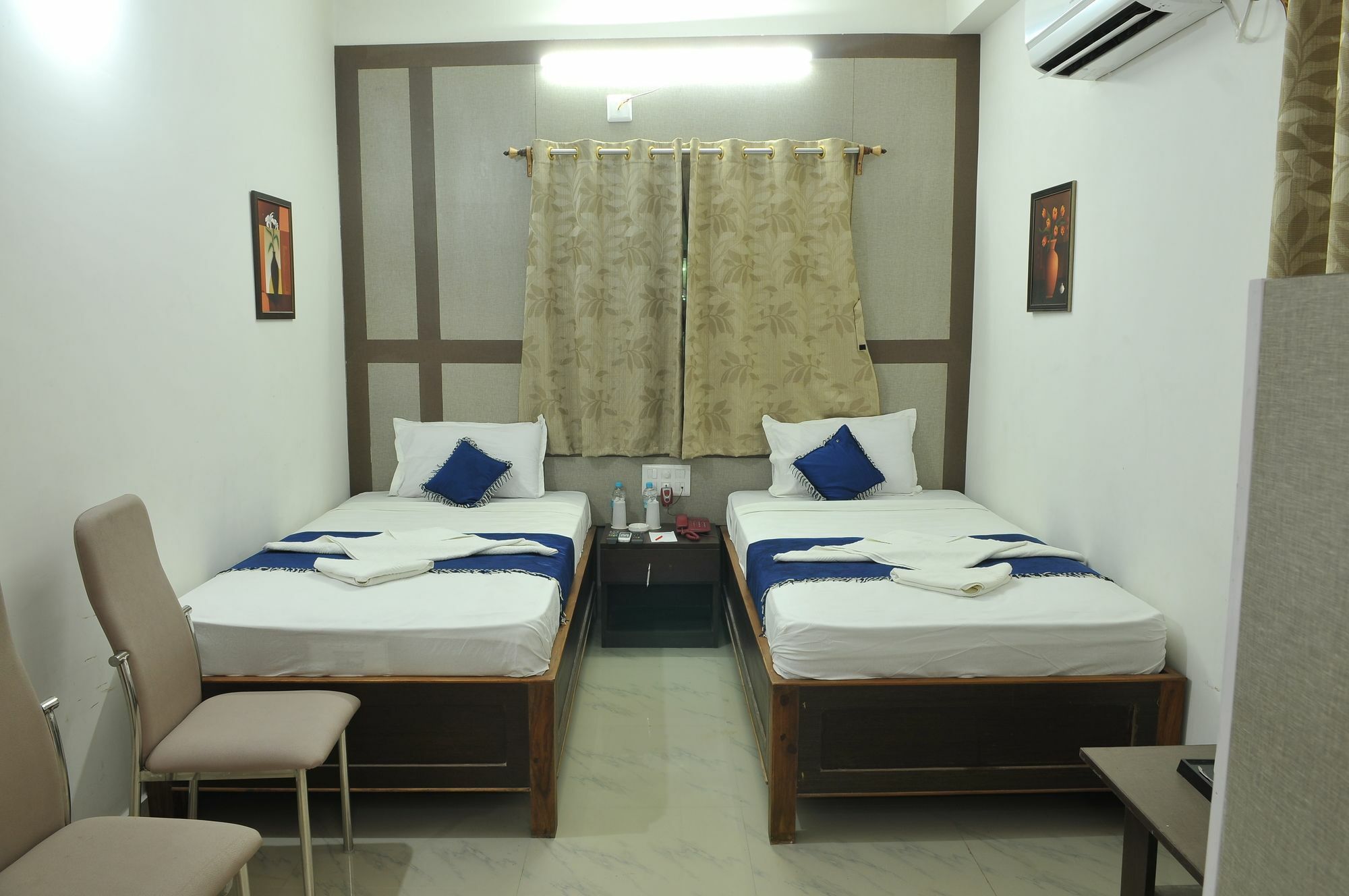 นิว โฮเต็ล ศิวะ Hotel พุทธคยา ภายนอก รูปภาพ